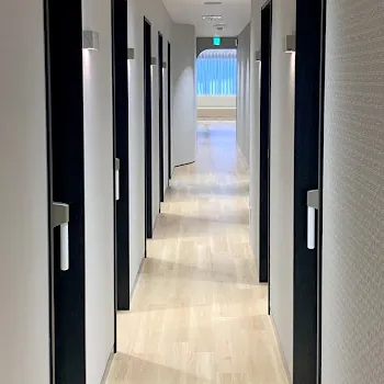 レジーナクリニック 高円寺付近1院の都度払いの医療脱毛を受ける前の廊下