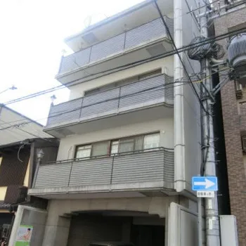 SARAのサロン脱毛を受ける店舗が入っているマンションの外観