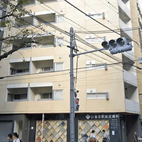 日暮里駅前皮膚科の都度払いの医療脱毛を受ける施設が入っているビルの外観