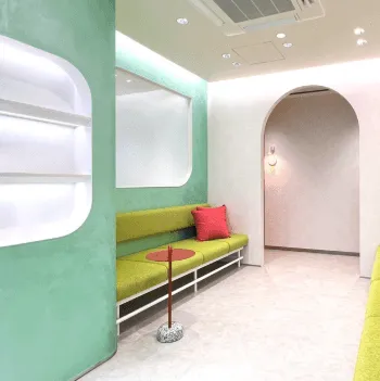 フレイアクリニック 荻窪付近1院の都度払いの医療脱毛を受ける前の待合室