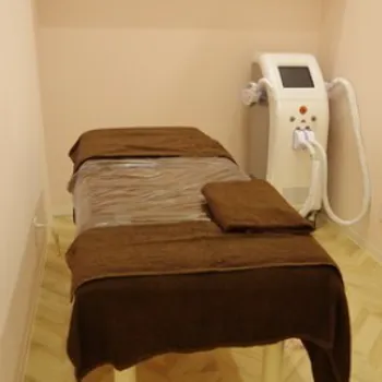 ラココ 沖縄2店舗のサロン脱毛を受ける施術室