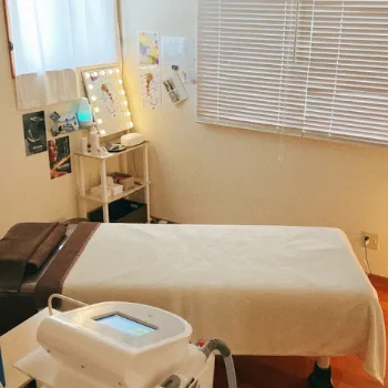 shineのサロン脱毛を受ける施術室