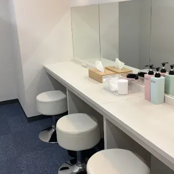 ストラッシュ 那覇アネックス店のサロン脱毛を受けた後のパウダールーム