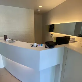 ユニバーサルオキナワのサロン脱毛を受ける前の受付