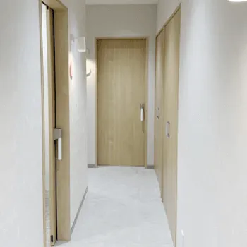 フレイアクリニック 三軒茶屋付近1院の医療脱毛を受ける前の廊下