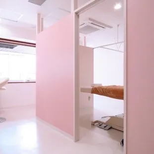 プルマのサロン脱毛を受ける施術室の入口