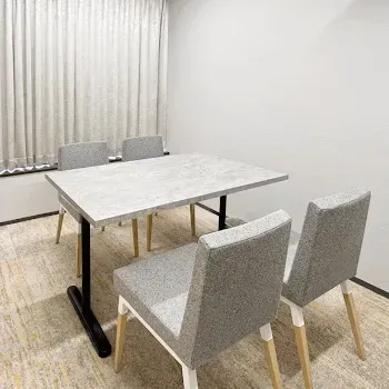 フレイアクリニック 千駄ヶ谷付近1院の都度払いの医療脱毛を受ける前のカウンセリングルーム