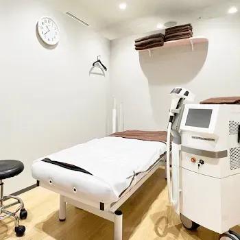フレイアクリニック 千駄ヶ谷付近1院の都度払いの医療脱毛を受ける施術室