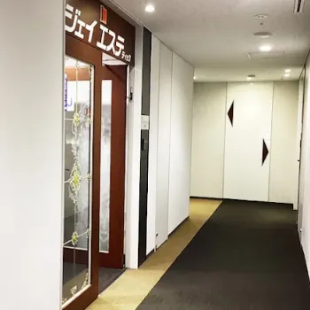 ジェイエステティック 仙台店のサロン脱毛を受ける店舗の入り口
