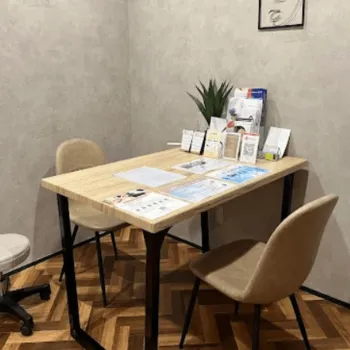 クレオビューティークリニックのジェントルマックスプロによる施術を受ける前のカウンセリングルーム