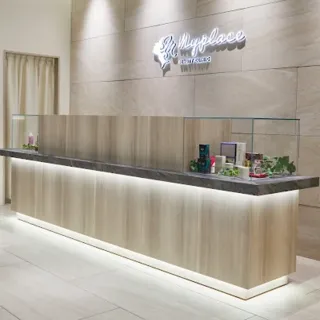 my place beauty clinicの二重整形を受ける前の受付