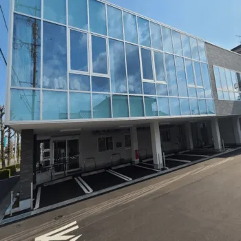 とやまクリニックのジェントルマックスプロによる施術を受ける医院の外観