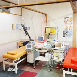 東陽皮膚科医院の医療脱毛を受ける施術室