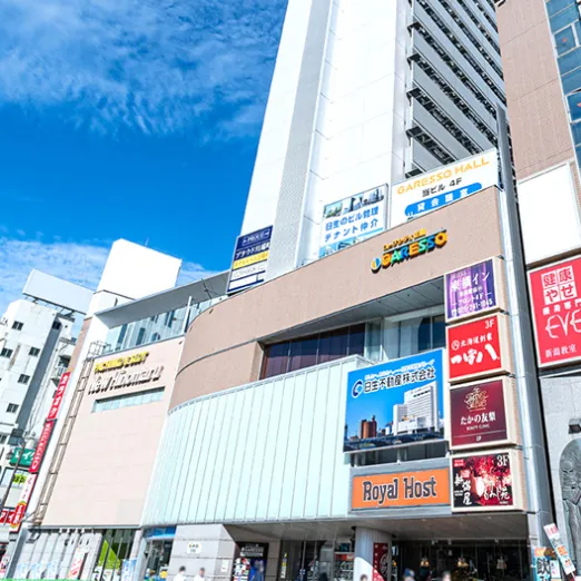 TCB東京中央美容外科 新潟院が入っているビルの外観
