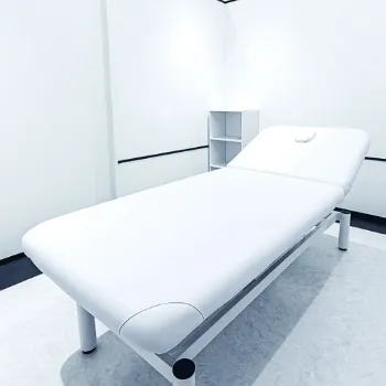 TCB東京中央美容外科 那霸院の脂肪溶解注射を受ける施術室