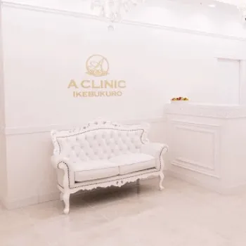 A CLINIC 全国8院のケミカルピーリングを受ける前の待合室