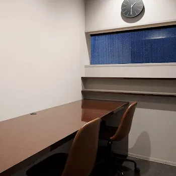 美容皮膚科エルムクリニック 全国9院のケミカルピーリングを受ける前のカウンセリングルーム