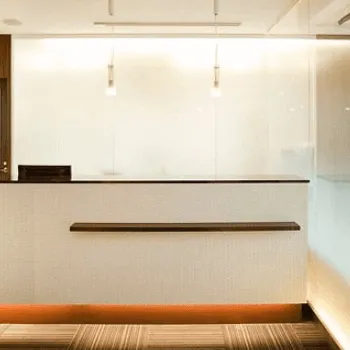 共立美容外科 全国23院のケミカルピーリングを受ける前の受付