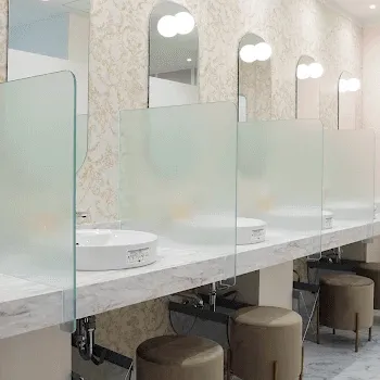 ルラ美容クリニック 全国34院のケミカルピーリングを受けた後のパウダールーム