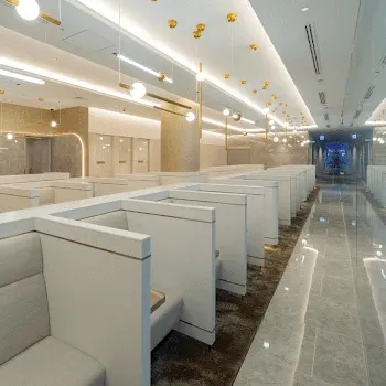 高須クリニック 全国4院のケミカルピーリングを受ける前の待合室