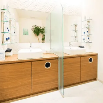 肌と歯のクリニック 東京ベイ幕張の刺青除去を受けた後のパウダールーム