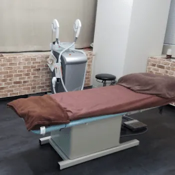 湘南美容クリニック千葉センシティ院の刺青除去を受ける施術室