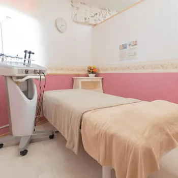 自由が丘クリニックソフィアの刺青除去を受ける施術室