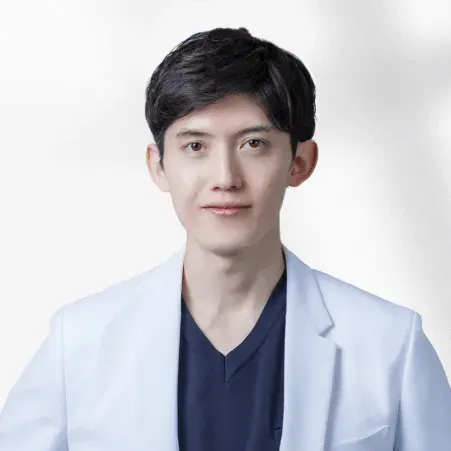 e-clinic 名古屋院の服部 健人医師