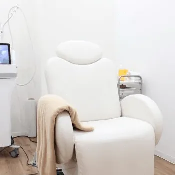 トータルスキンクリニックのデンシティを受ける施術室