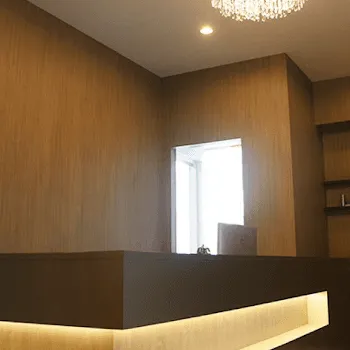 Luxe Beauty Clinicのジェントルマックスプロの都度払いによる施術を受ける前の受付