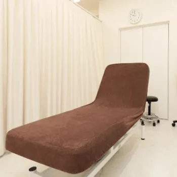 フィラークリニック 福岡院のヒアルロン酸注射を受ける前のカウンセリングルーム