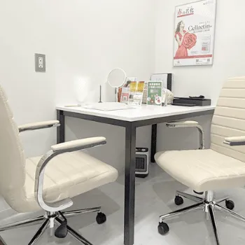 東京美容外科 福岡院の刺青除去を受ける前のカウンセリングルーム