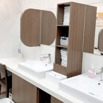 よつば会クリニック 博多院の刺青除去を受けた後のパウダールーム