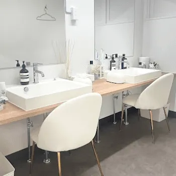 クララ美容皮膚科 福岡天神院のオンダリフトを受けた後のパウダールーム