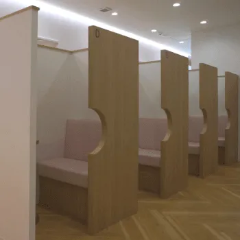 広島プルミエクリニックの刺青除去を受ける前の待合室