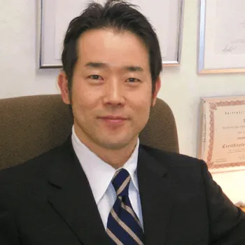 水戸中央美容形成クリニックの刺青除去を受ける前の診察を担当する医師