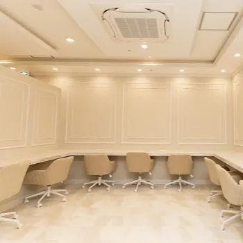 ルラ(LULA)美容クリニック 神奈川1院の刺青除去を受ける前の待合室