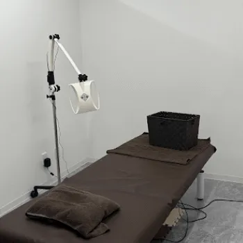 TCB東京中央美容外科 金沢院 の刺青除去を受ける施術室