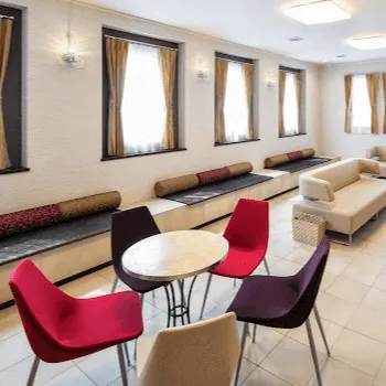 畷形成外科の刺青除去を受ける前の待合室