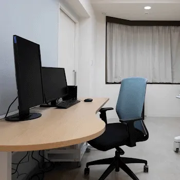 いけざわ神戸元町クリニックのケミカルピーリングを受ける前の診察室