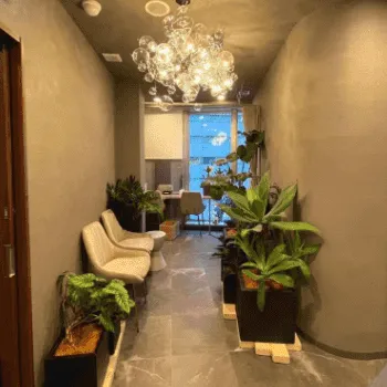 LOOP CLINICのケミカルピーリングを受ける前の待合室