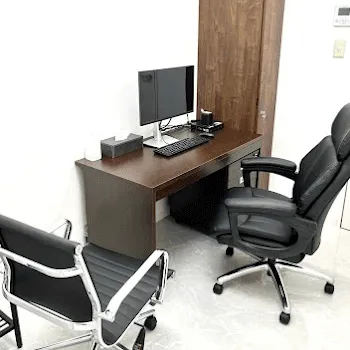 湘南美容クリニック 神戸三宮院のケミカルピーリングを受ける前の診察室