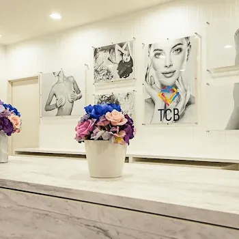 TCB東京中央美容外科 神戸院のケミカルピーリングを受ける前の受付