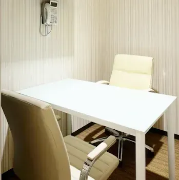 共立美容外科 神戸三宮院のヒアルロン酸注射を受ける前の待合室