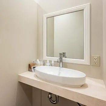 ルラ美容クリニック 神戸院のヒアルロン酸注射を受ける前の待合室