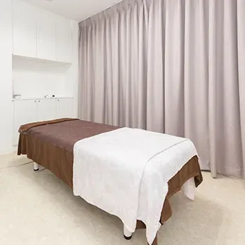 大美会クリニック 神戸院のヒアルロン酸注射を受ける前の待合室