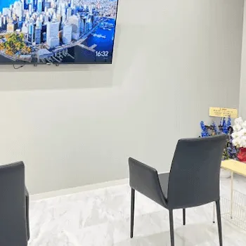 TCB東京中央美容外科 神戸院の刺青除去を受ける前の待合室