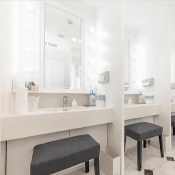 大美会クリニック 神戸院の肩ボトックスを受けた後のパウダールーム