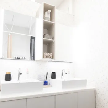 からすま片山形成外科のデンシティを受けた後のパウダールーム