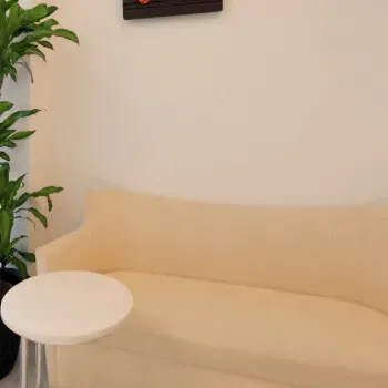 トキコクリニックのデンシティを受ける前の待合室